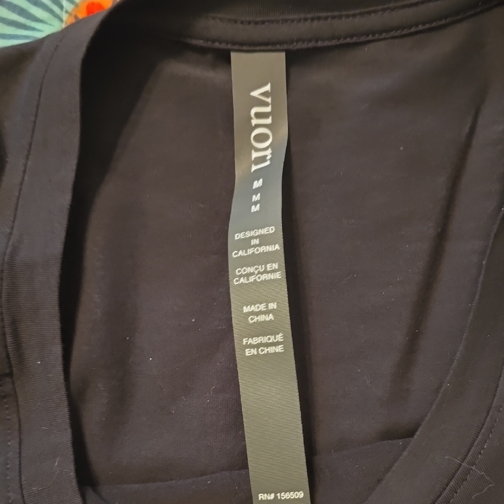 NWOT Vuori Oversized Black Long Sleeve Crewneck Tee - Picture 3 of 7